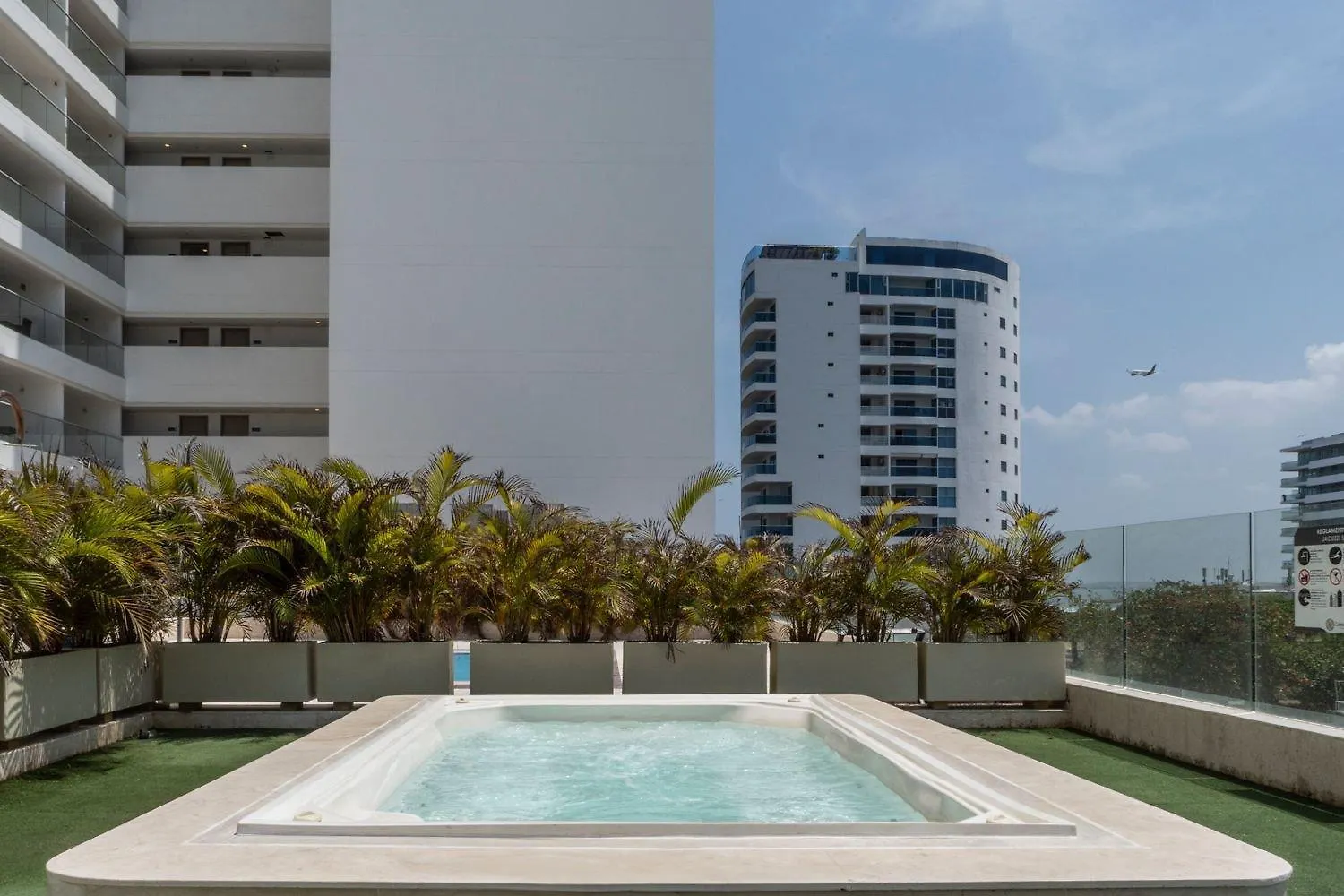 Cb814 Suite Frente Al Mar - Crespo Cama Extradoble Cartagena